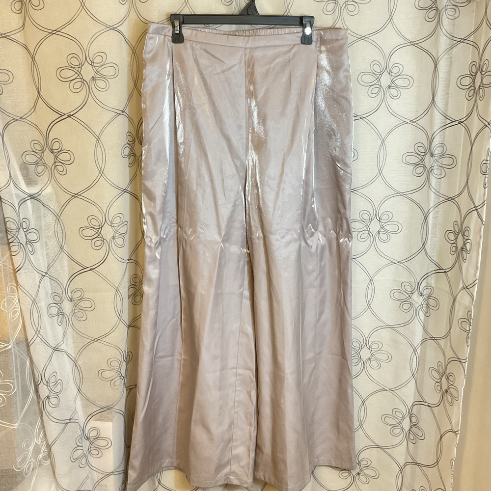 New Women's Stylewe Silver Pleated Pants Pockets Side Zipper Size 2XL‎
